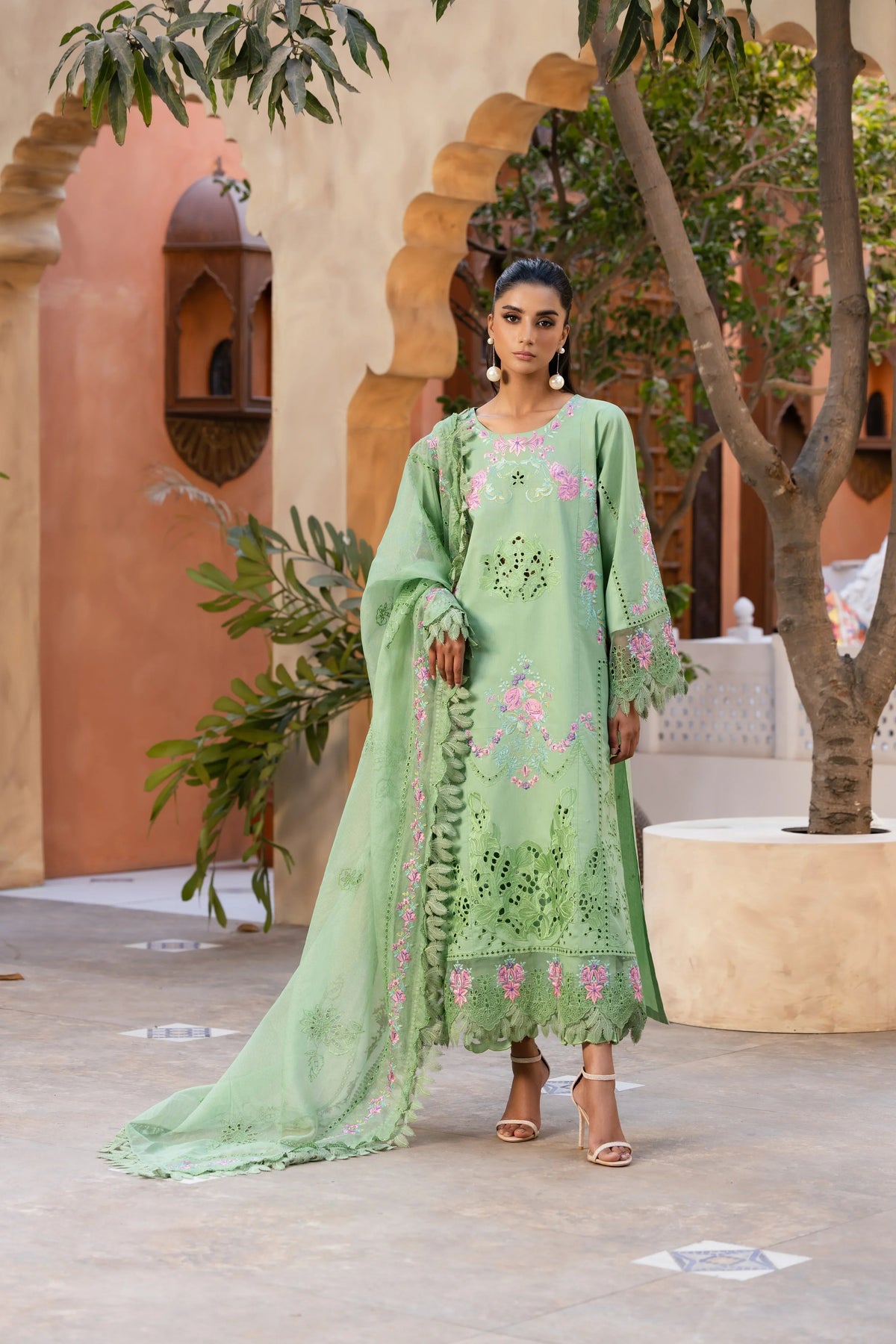Zamurd – A Timeless Mint Green Elegance Pret