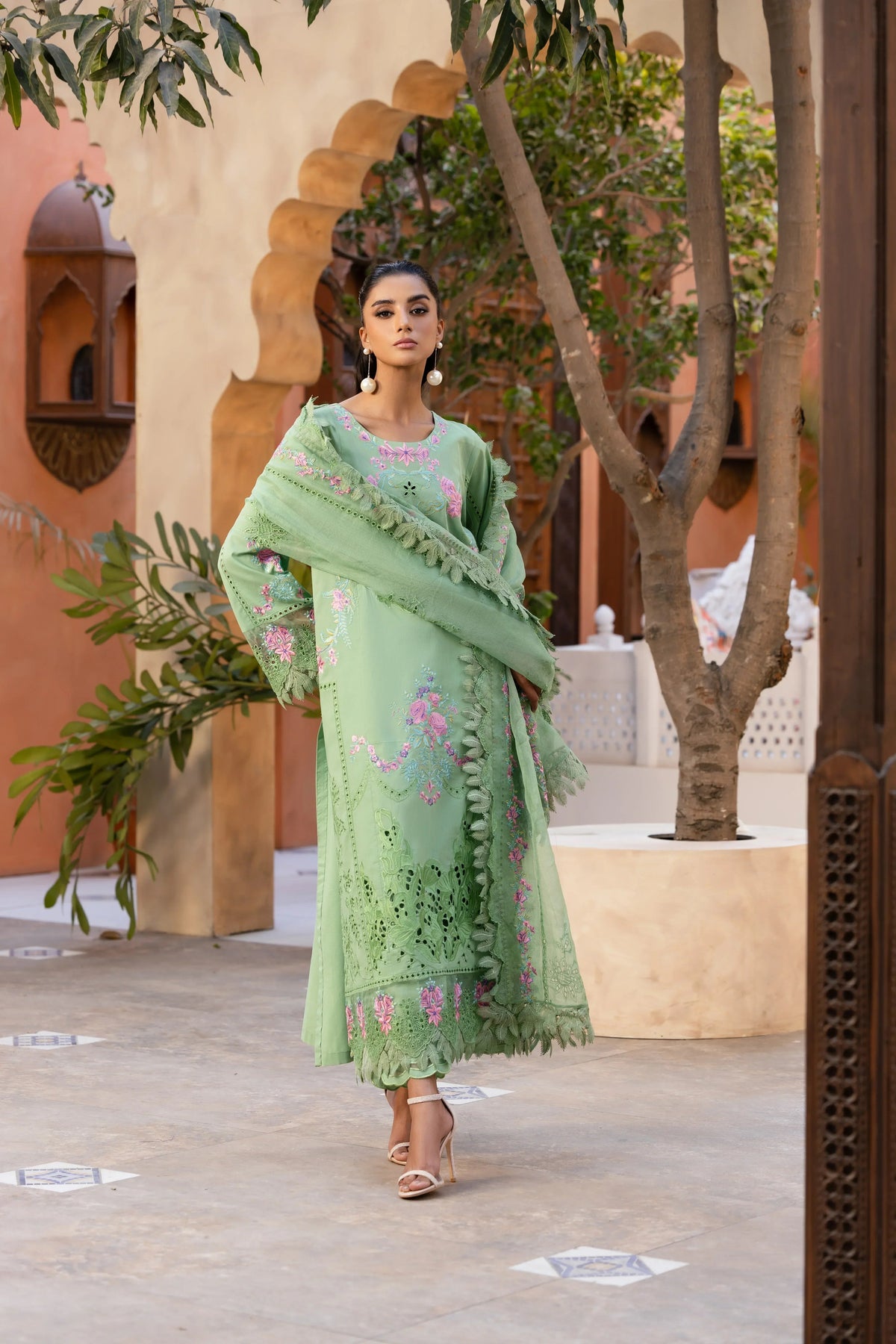 Zamurd – A Timeless Mint Green Elegance Pret