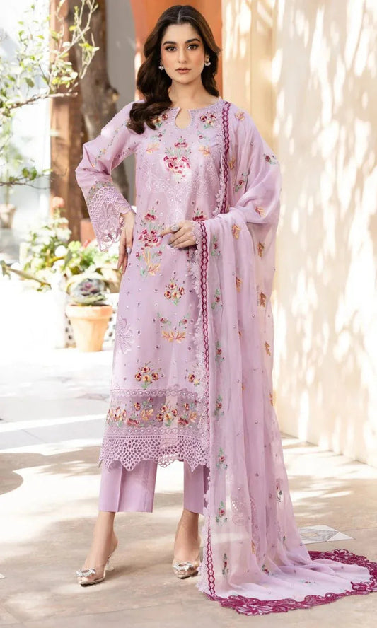 Gul e Kasni Timeless Elegance in Soft Lilac