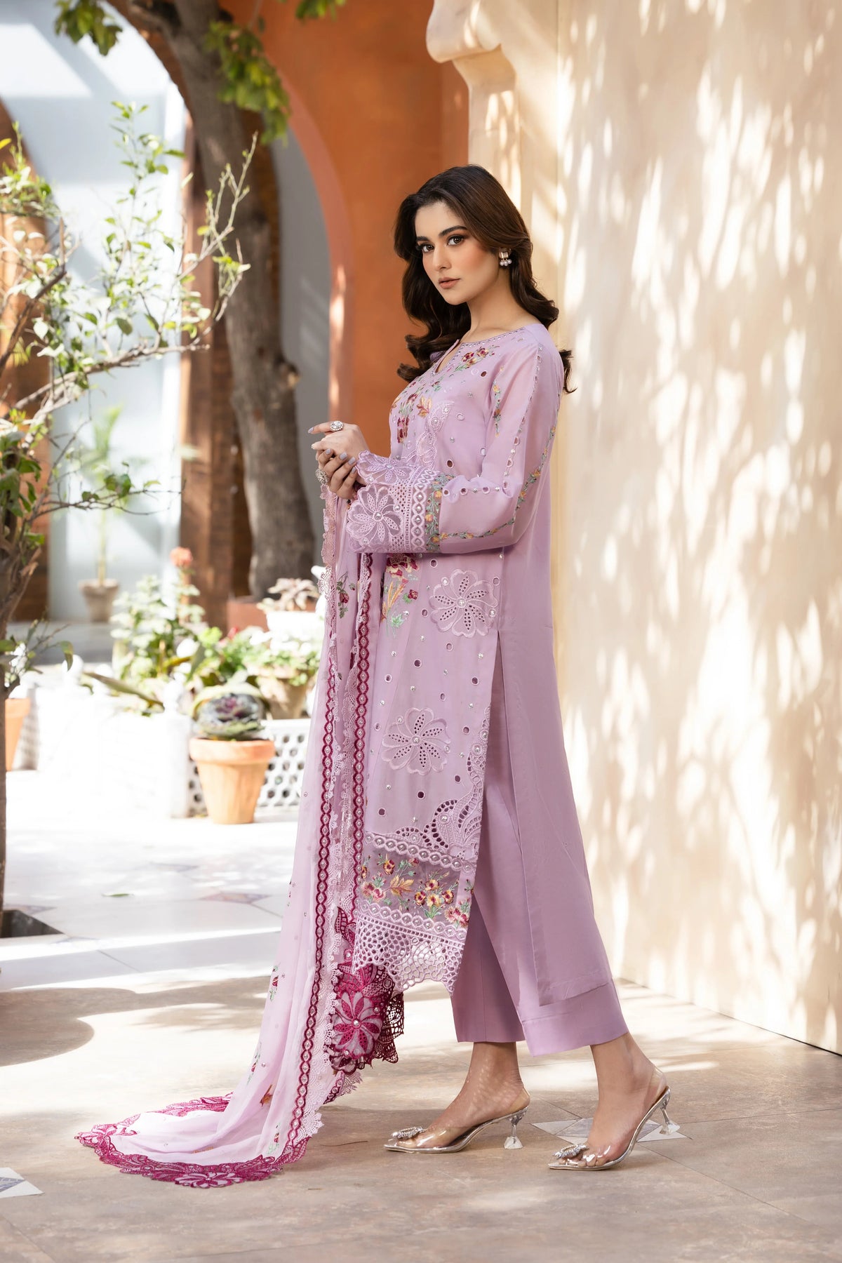 Gul e Kasni Timeless Elegance in Soft Lilac
