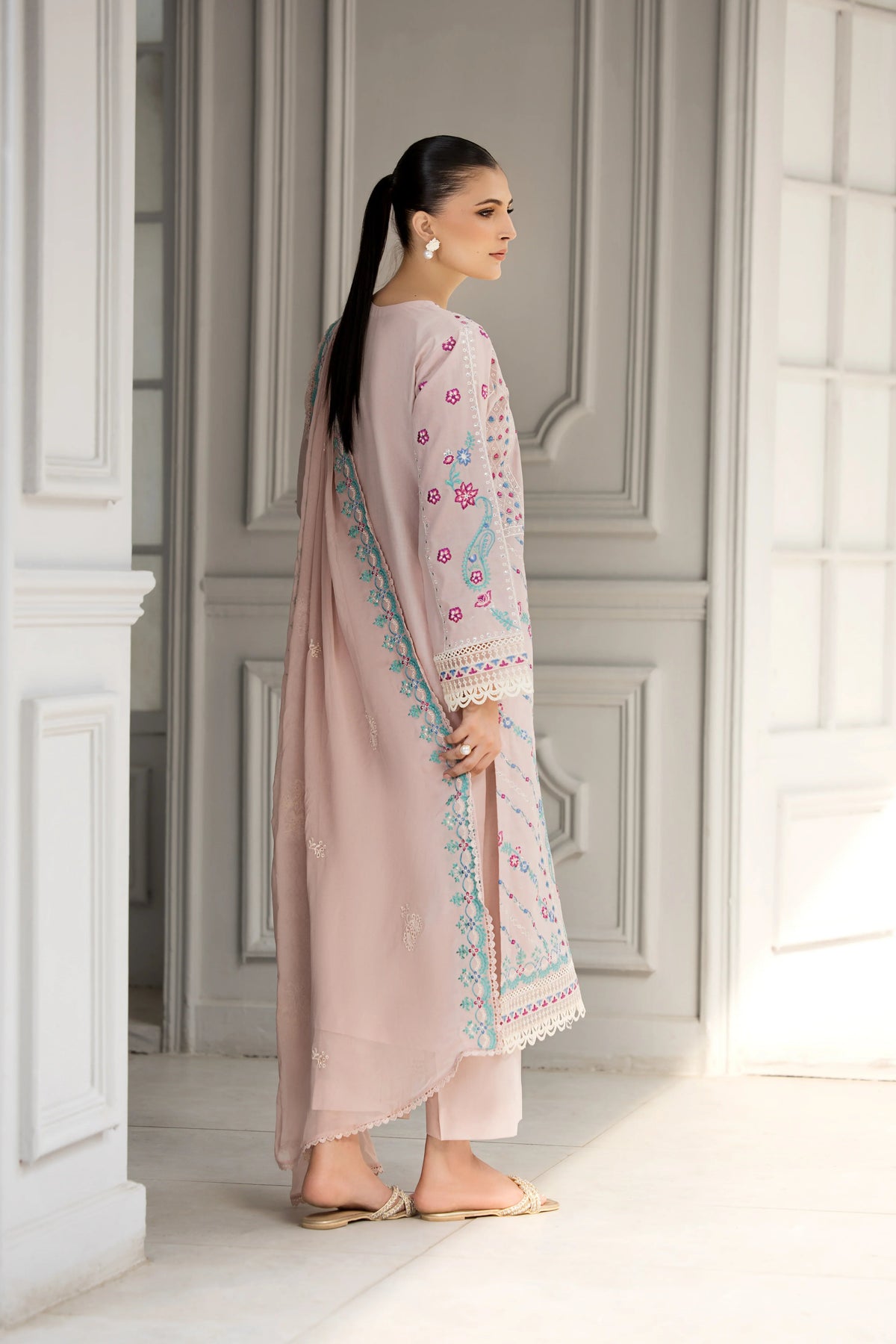 Gorgeous Embroidered Suit