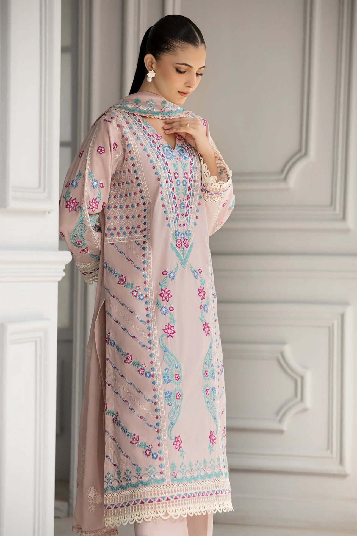 Gorgeous Embroidered Suit