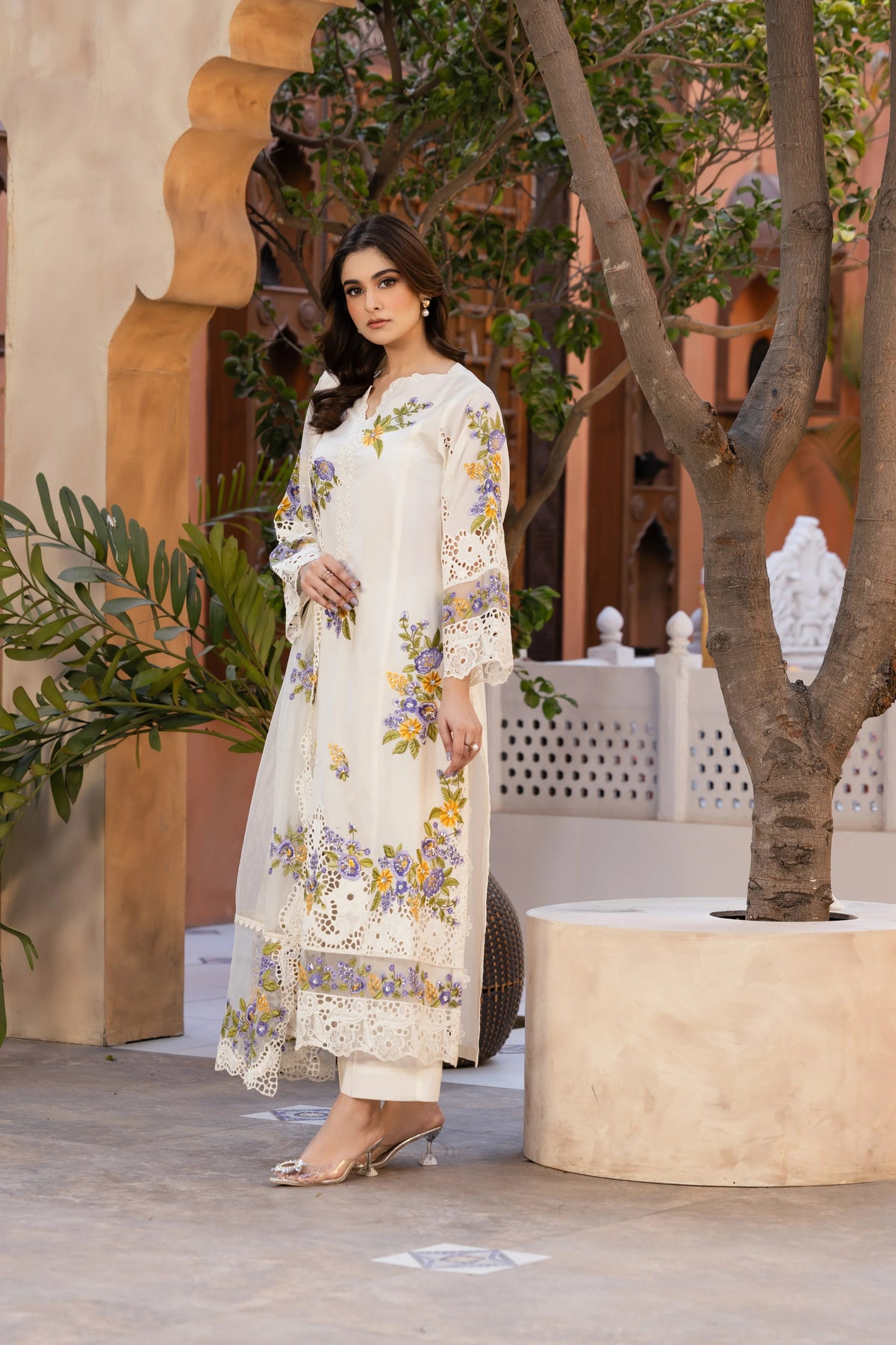 Ivory Bloom Unstitched 3 Pc Lawn