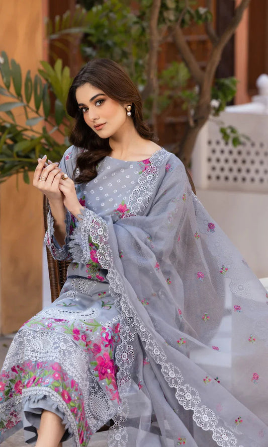 Mehak Naaz A Symphony of Elegance Pret